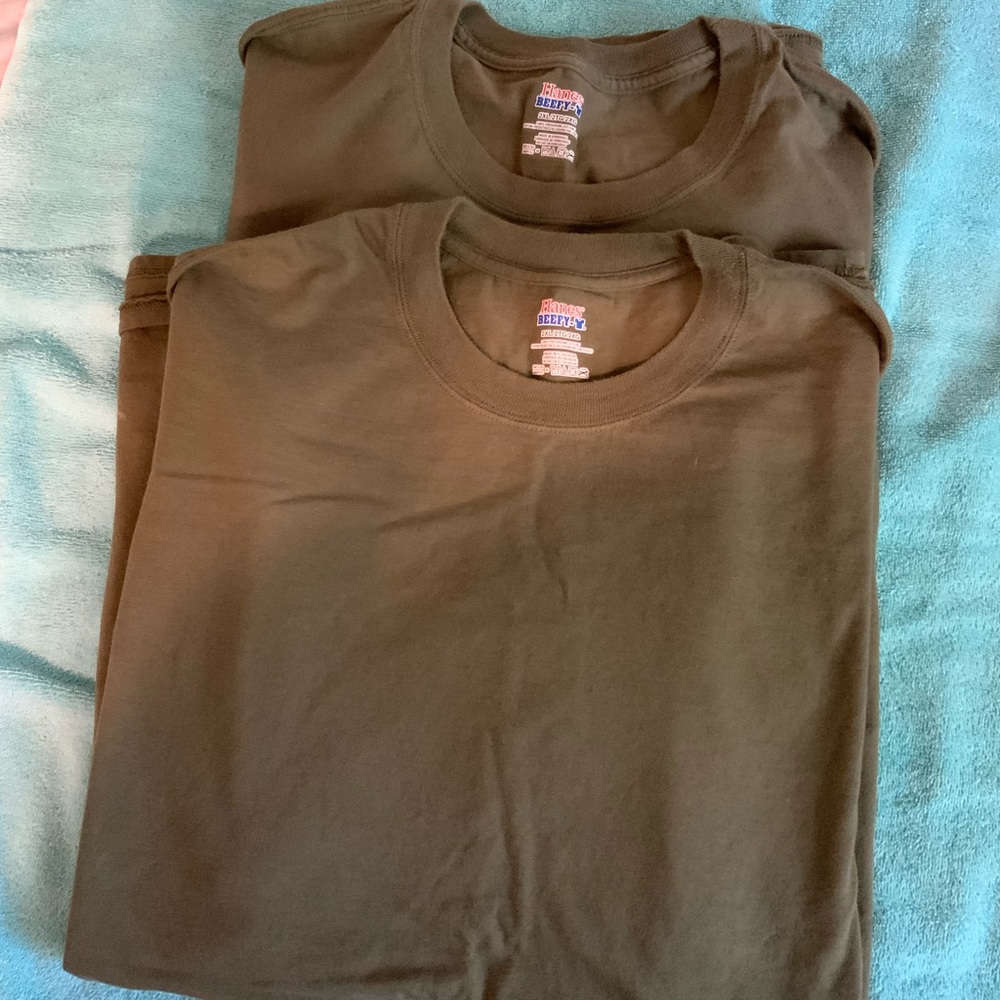 EUC 2 Hanes Beefy T-shirts 2XL olive drab